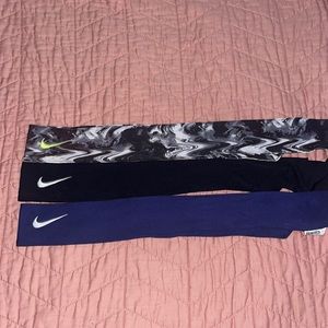 2/$10 Nike head tie band
